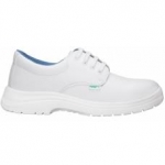 White half-shoes