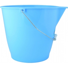 Plastic bucket