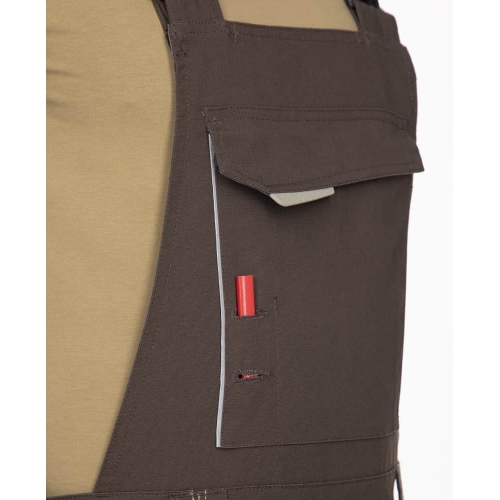 Nohavice s náprsenkou ARDON®URBAN+ hnedé predĺžené